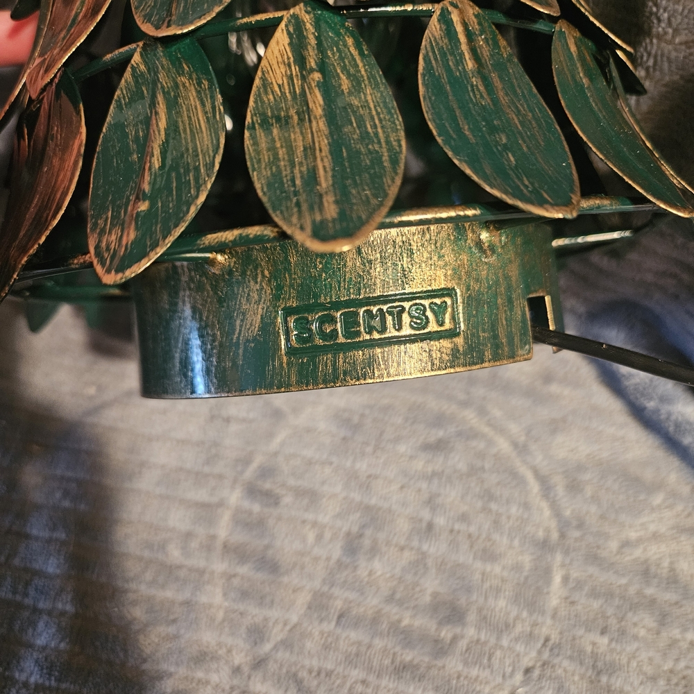 Scentsy All Aglow Large Green Tree Wax Warmee - Picture 4 of 6